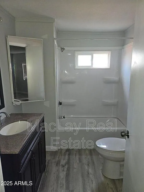 3 bed, 2.0 bath, 897 sqft, $1,595 — Photo 4