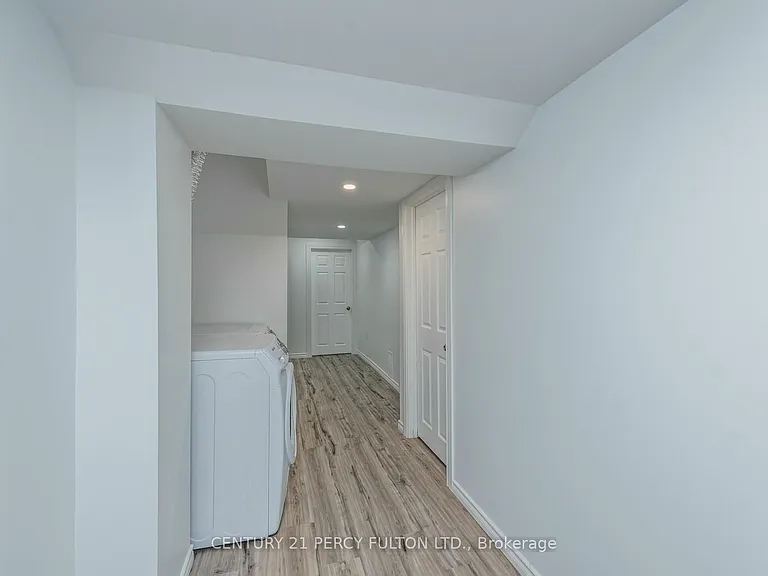 1 Cragg Cres #BASEMENT — Photo 11