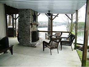 Patio w/Fireplace
