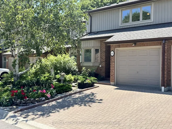 1200 Walden Cir Unit 66, Mississauga, ON L5J 4J9