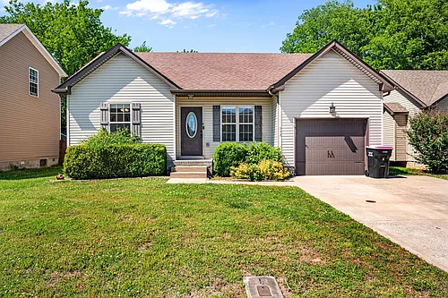 552 Falkland Cir Photo 1