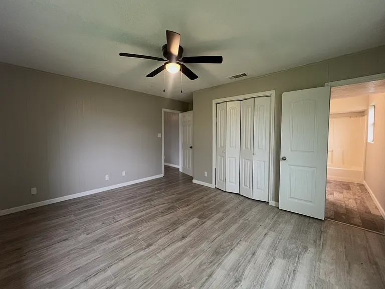 8368 Bay Dr — Photo 9