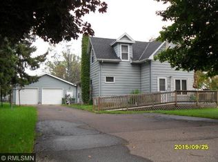 25 W 2nd St, Rush City, MN 55069