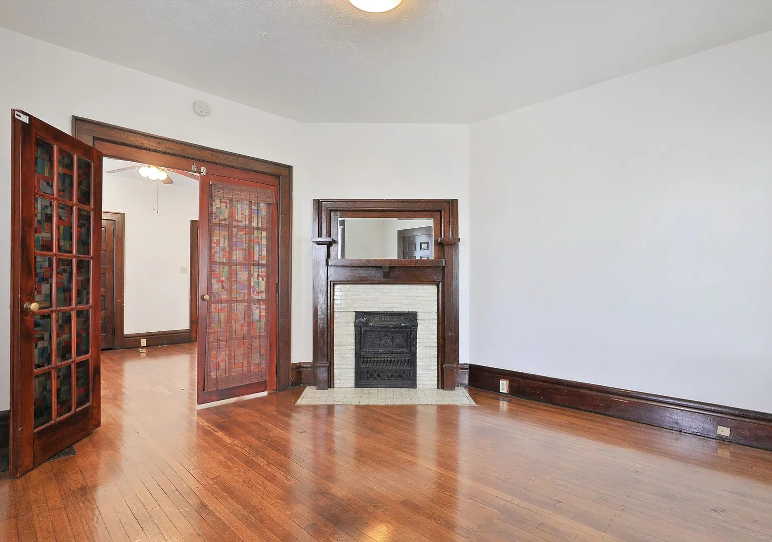 4 Bedroom , 2 Bath Newly Renovated house - Right off of High St — Photo 3