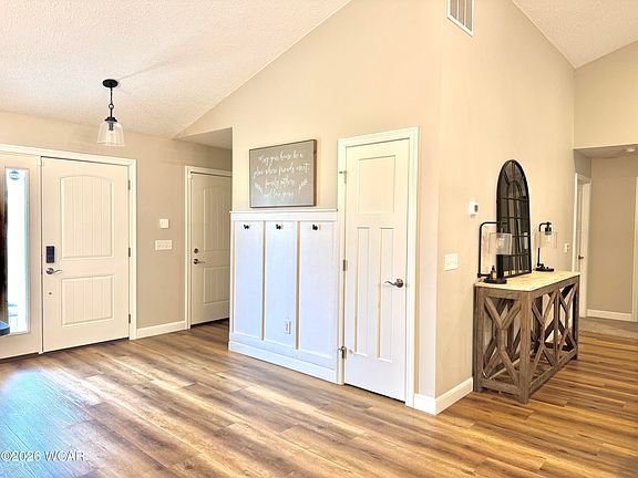 4th image of 2644 Jonathon Dr
