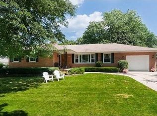 717 Lincoln Ave, Lake Bluff, IL