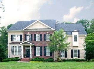 809 Crossway Ln, Holly Springs, NC 27540
