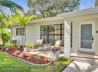 2011 SW 23rd Ter, Fort Lauderdale, FL 33312
