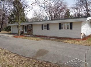 4870 Mackinaw Rd, Saginaw, MI 48603