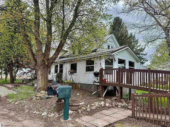 2nd image of 2298 W Hayes Rd