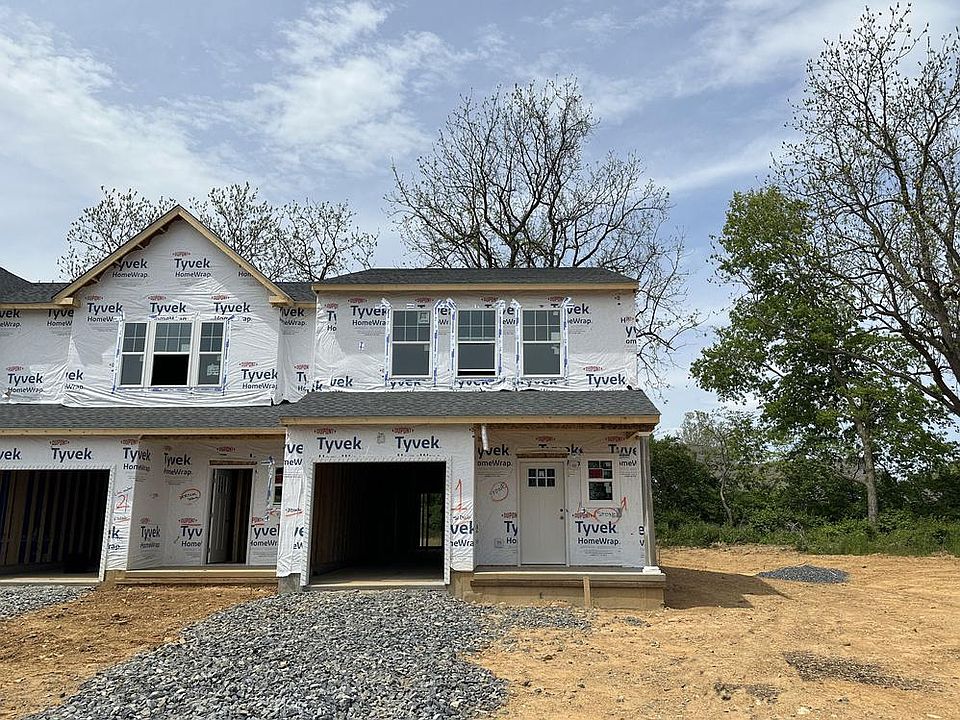 1st image of 131 Scotty Dr #1