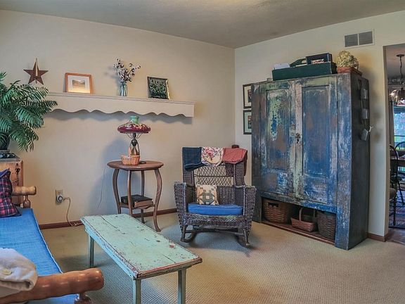 3rd image of 2029 Winding Creek Ln
