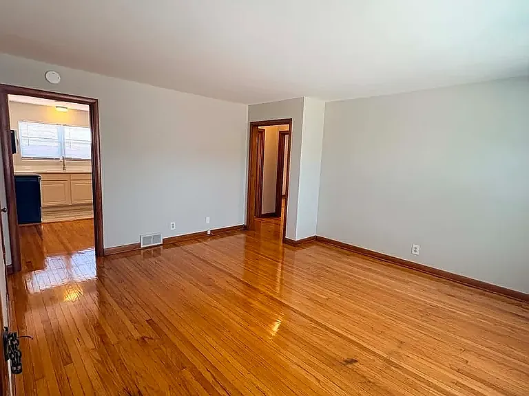 3815 Nanz Ave — Photo 9