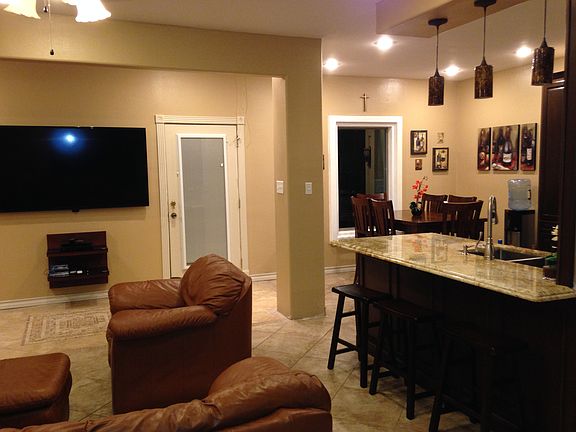 5th image of 316 Puig Dr