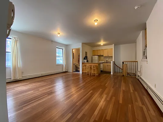 Rented by Muktar Barnes Umi | media 4