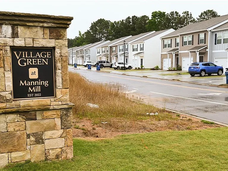 115 Village Green Dr #166 — Photo 32