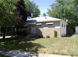 16014 Hocking Blvd, Brookpark, OH 44142