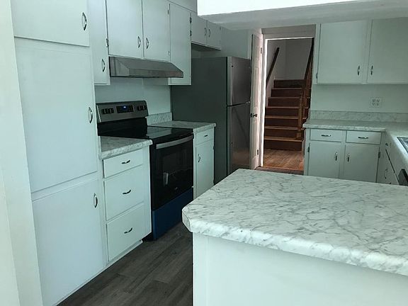 4th image of 35 Converse Dr