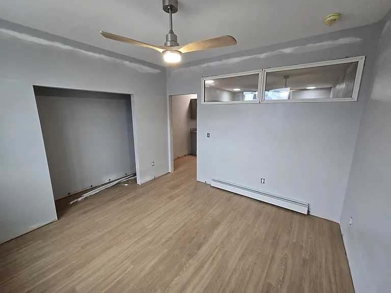 200 State St #6 — Photo 8