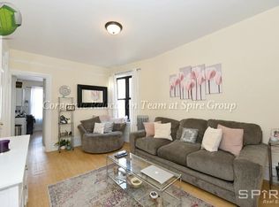 3232 34th St APT 36, Astoria, NY 11106