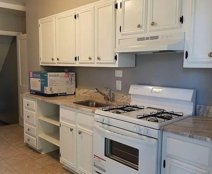 1699 Sherwood Ave — Photo 9