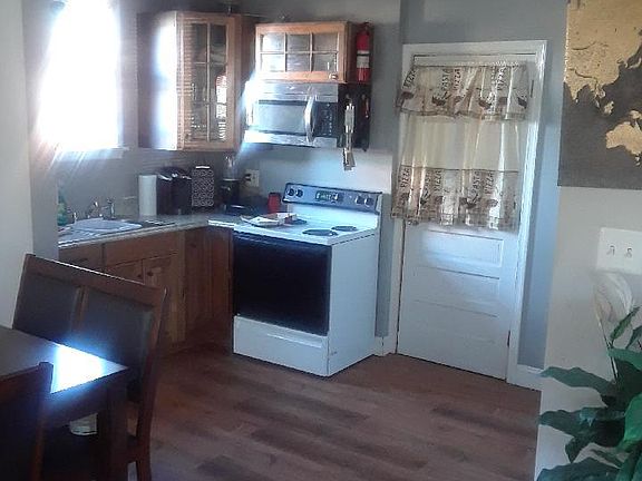 2nd image of 3700 Lincoln Hwy