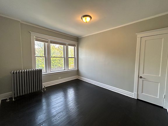 4th image of 4301 W Wrightwood Ave #2