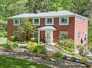 233 Foxhurst Dr, Pittsburgh, PA 15238