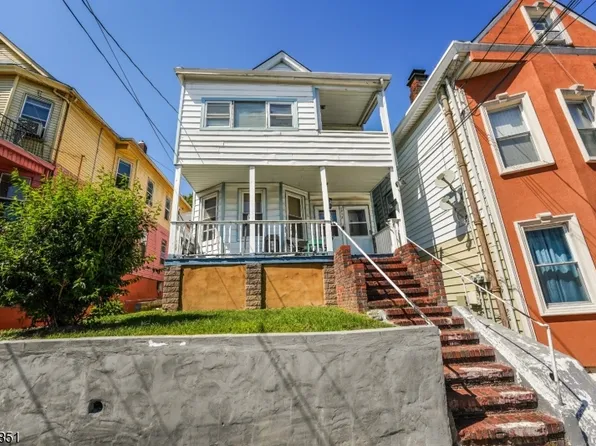 232 Sherman St, Passaic City, NJ 07055