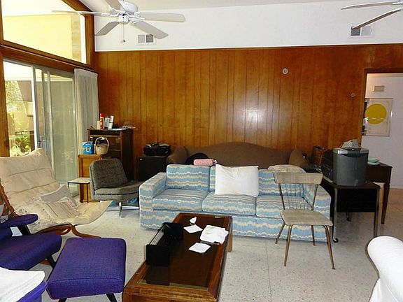 5th image of 207 Whispering Oaks Dr