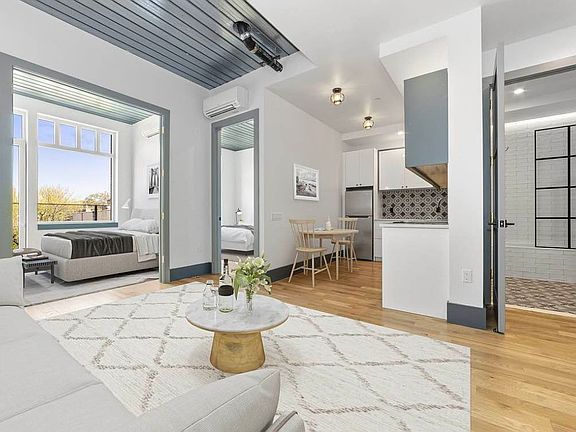 3rd image of 412 Evergreen Ave APT 2F