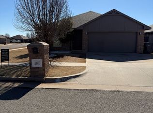 11600 SW 9th St, Yukon, OK 73099