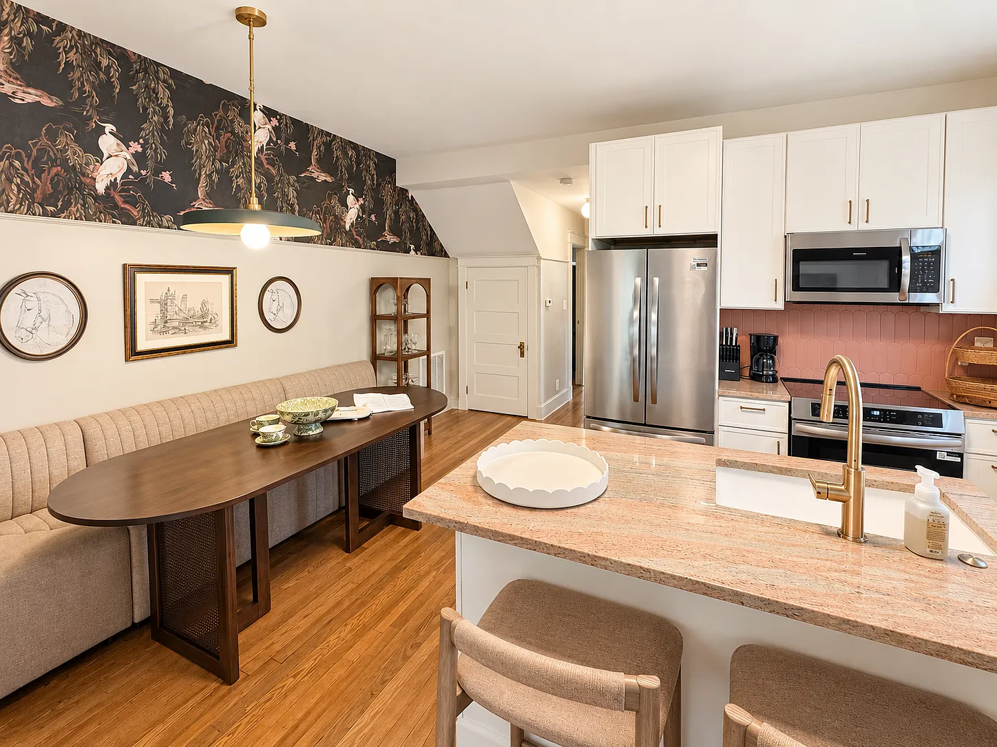 2 bed, 1000 sqft, $3,600 — Photo 2
