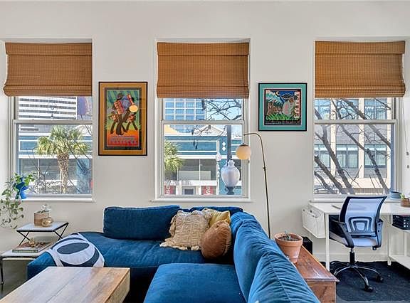 3rd image of 835 Julia St APT 4