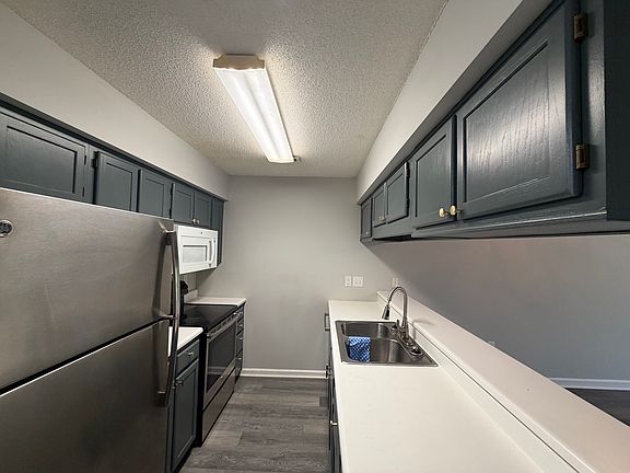 4th image of 4910 Windsor Green Way Unit 302