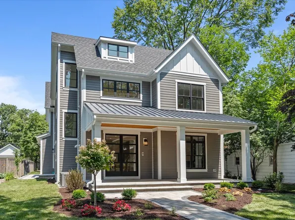 1206 Isabella St, Wilmette, IL 60091