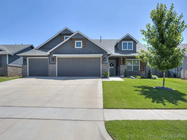 7221 S Indianwood Ave, Broken Arrow, OK 74011