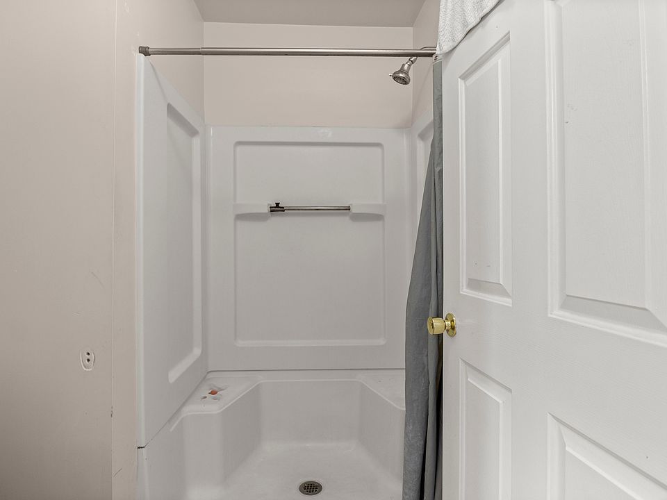 1st image of 17166 Higdon Dr