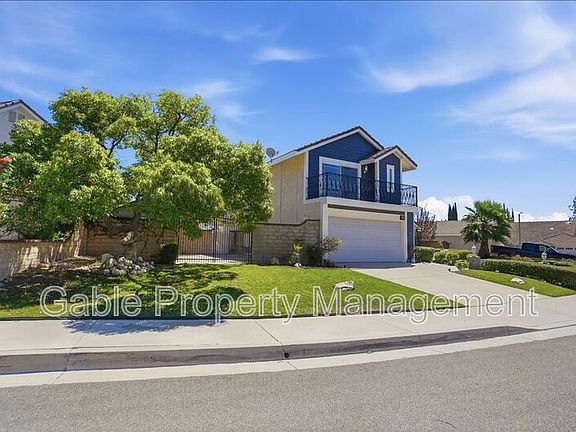 2nd image of 28012 Florence Ln