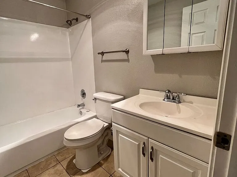 12527 Roosevelt Way NE — Photo 15