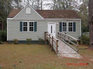 1003 1st St SW, Cairo, GA 39828