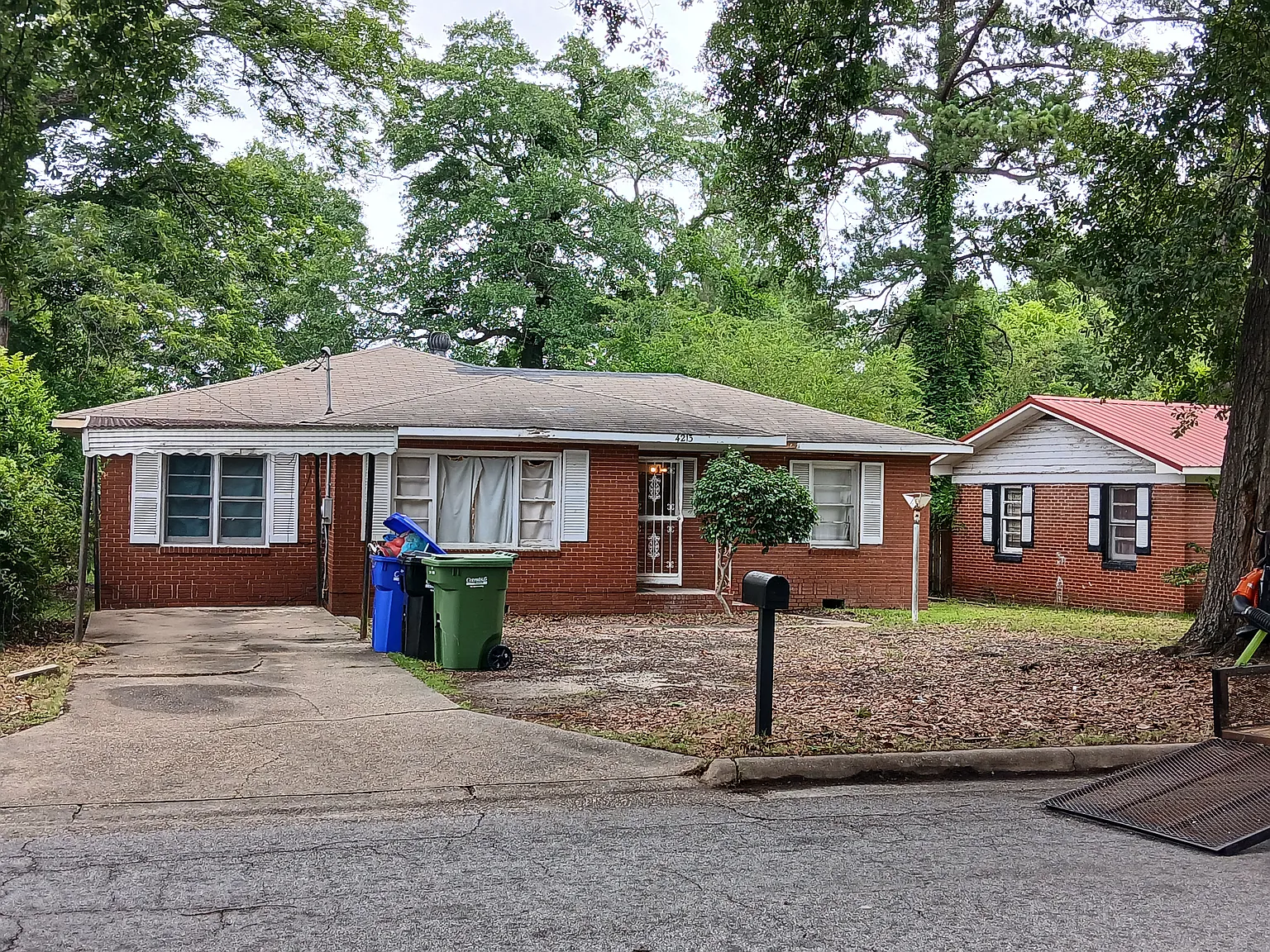 3 bed, 1113 sqft, $1,100 — Photo 1