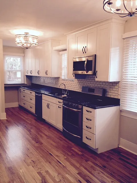 4 bed, 1.5 bath, 1920 sqft, $3,057 — Photo 3