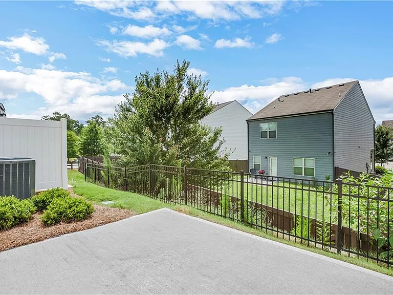 18 Depot Landing Rd — Photo 31