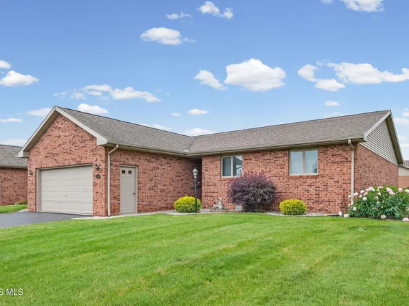 100 Meadowcrest Dr, Mc Comb, OH 45858
