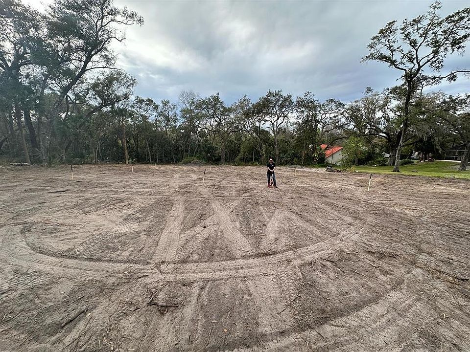 2nd image of 296 Markham Woods Rd