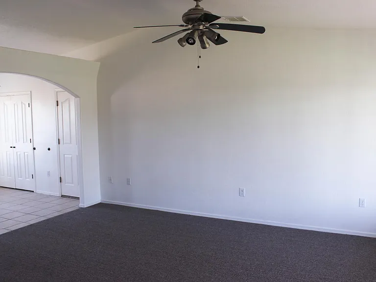 710 Jasper Cir — Photo 6