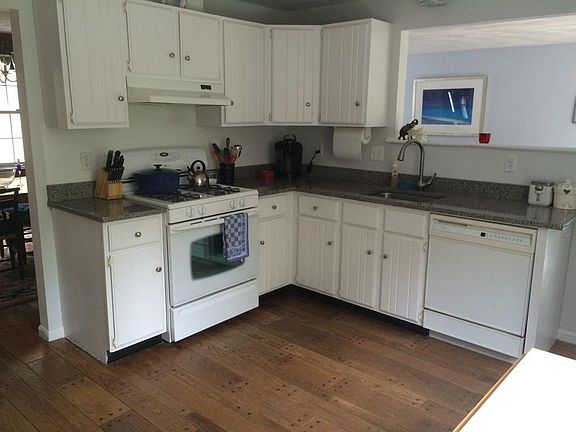 2nd image of 546 Sudbury St