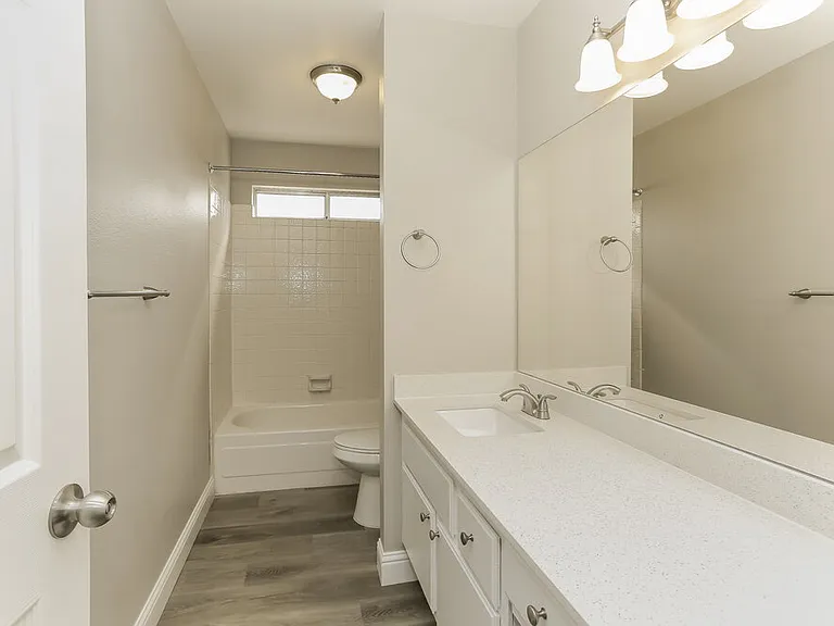 6533 Faith Peak Dr — Photo 14