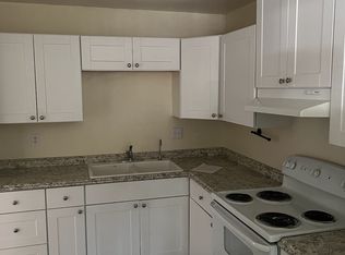 835 F St APT 6, Davis, CA 95616